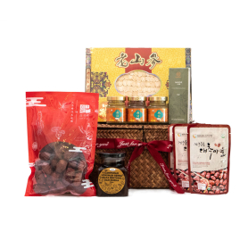 Post Natal Gift Set For Mommy