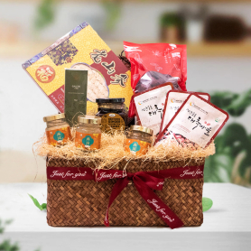 Post Natal Gift Set For Mommy