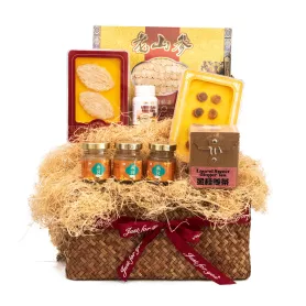 Lady Queen Gift Basket for Mom